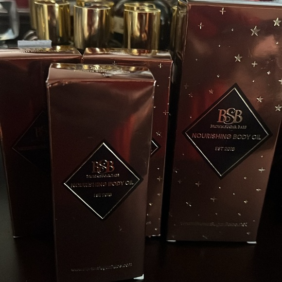 Brown Sugar Babe rollerball oils
Vibrant Vapours oils
~READ DESCRIPTION~ - Picture 3 of 12